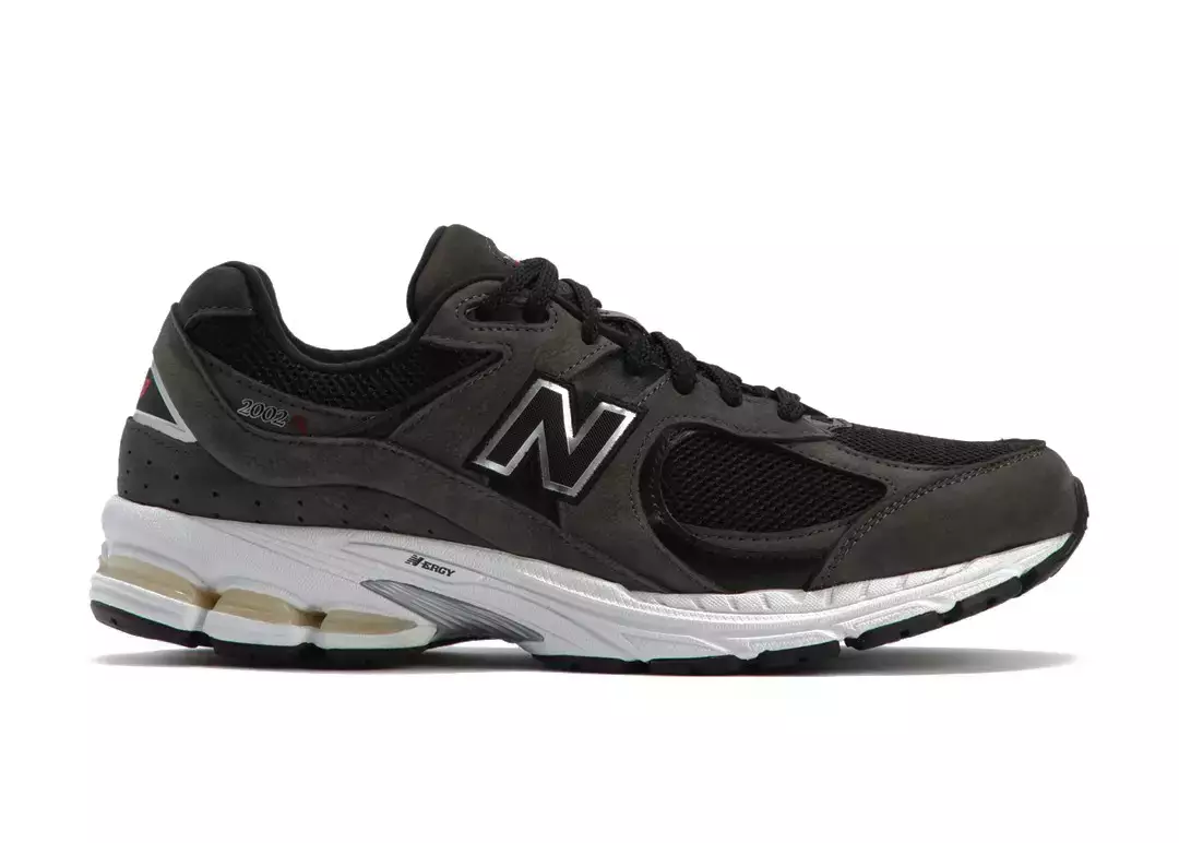 New Balance 2002R Black Grey