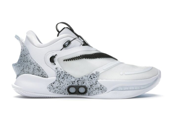 Nike Adapt BB 2.0 Oreo (US Charger)