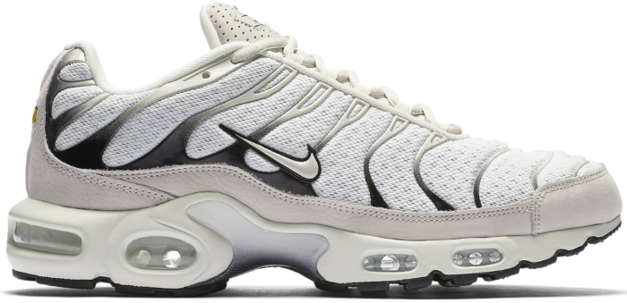 Nike Air Max Plus Sail Black