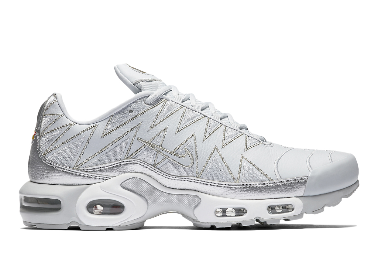 vapormax pink orange