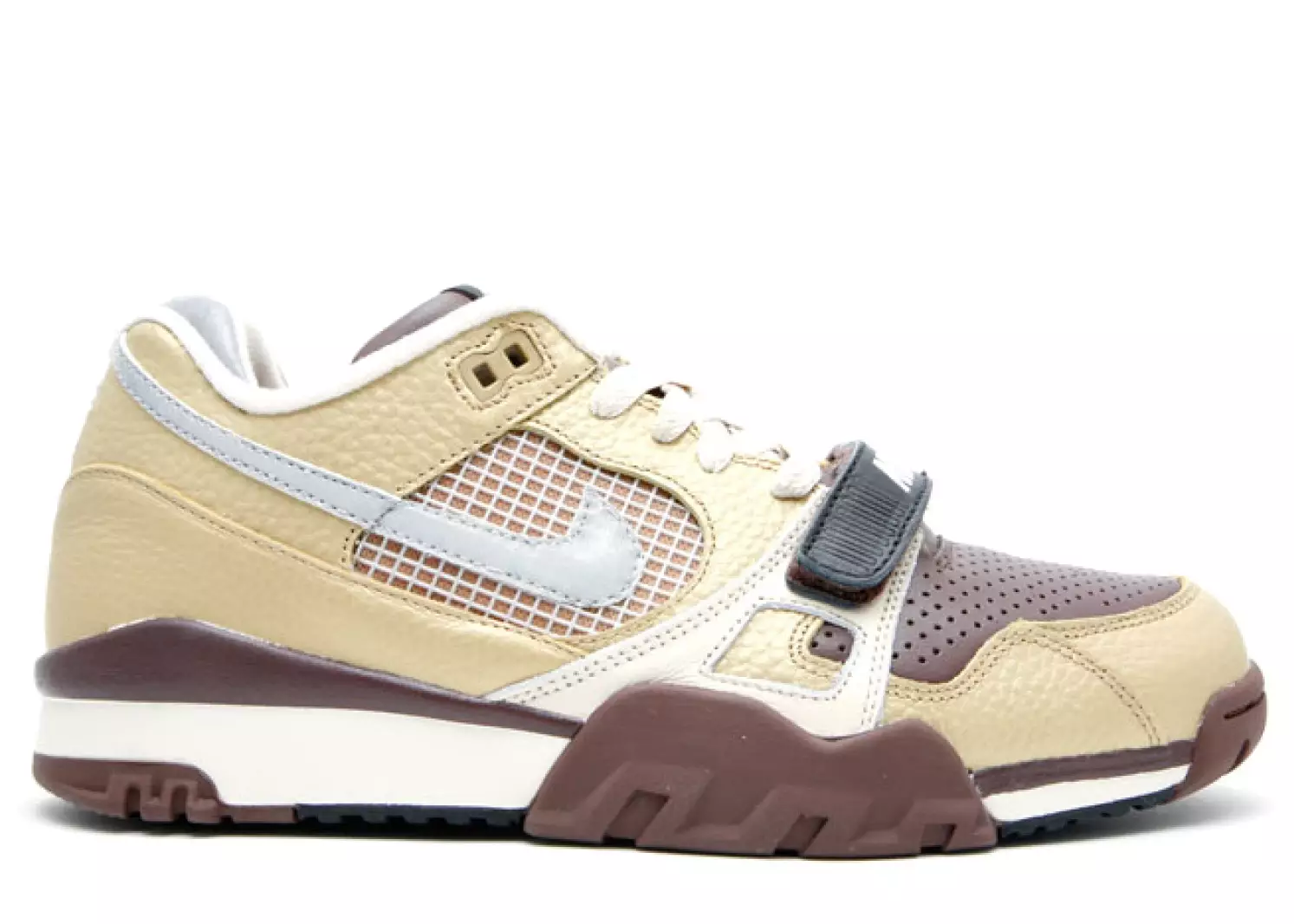 Nike air gold trainers outlet