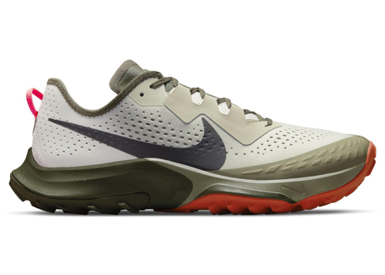 Nike-Air-Zoom-Terra-Kiger-7-Light-Bone-Cargo-Khaki.jpg