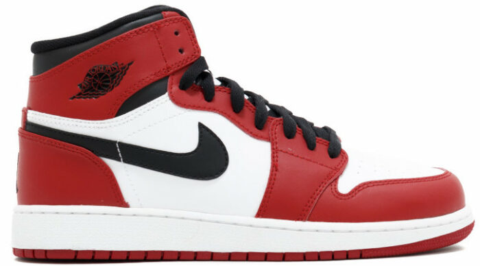 Air Jordan 1 Retro Chicago (2013) (GS)