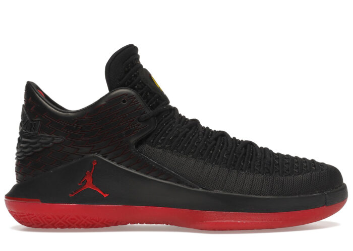 Air Jordan XXXII Low Last Shot