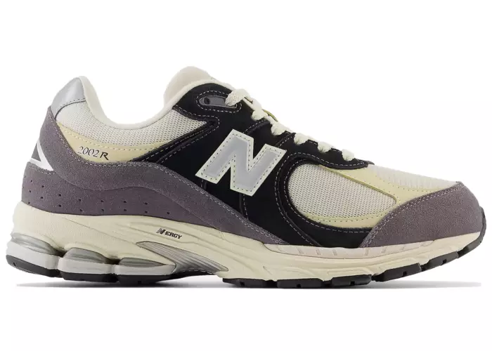 New Balance 2002R Magnet Sandstone