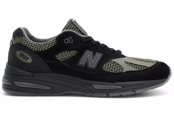 New Balance 991v2 MiUK Stone Island Black