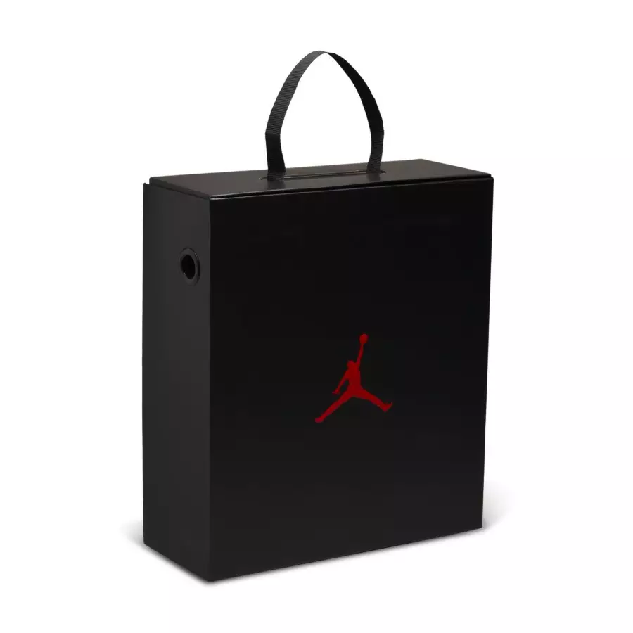 Air-Jordan-1-Brooklyn-FJ5737-001-8