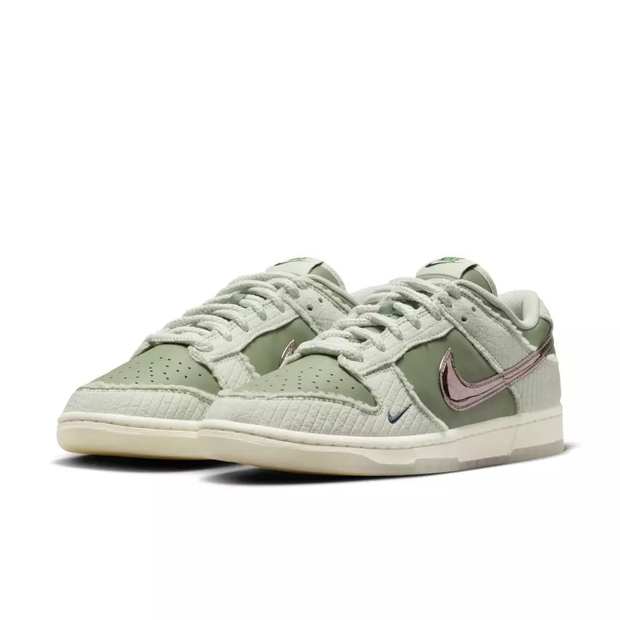 Kyler-Murray-x-Nike-Dunk-Low-Be-1-of-One-FQ0269-001-4
