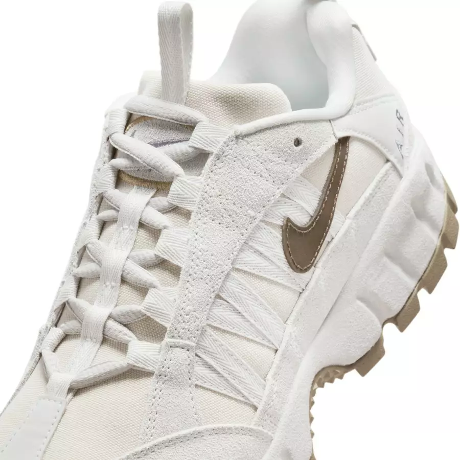 Nike-Air-Humara-Future-Motion-FZ3763-104-6