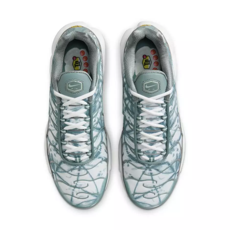 Nike-Air-Max-Plus-Waterway-Fiberglass-White-FV0394-300-3