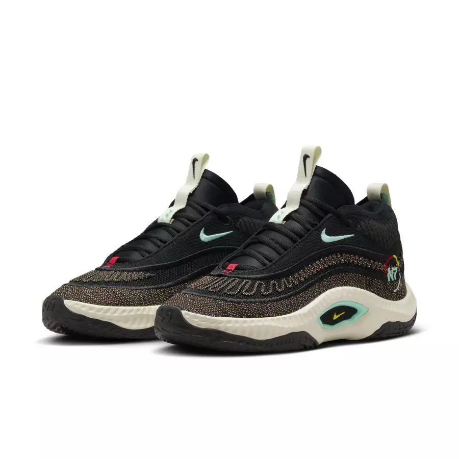 Nike-Cosmic-Unity-3-N7-FV6079-001-4
