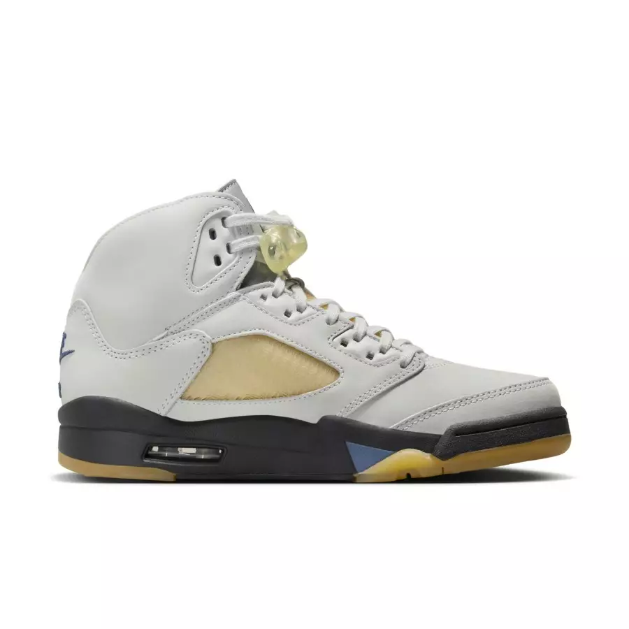 A-Ma-Maniére-x-Air-Jordan-5-SP-Dawn-FZ5758-004-2