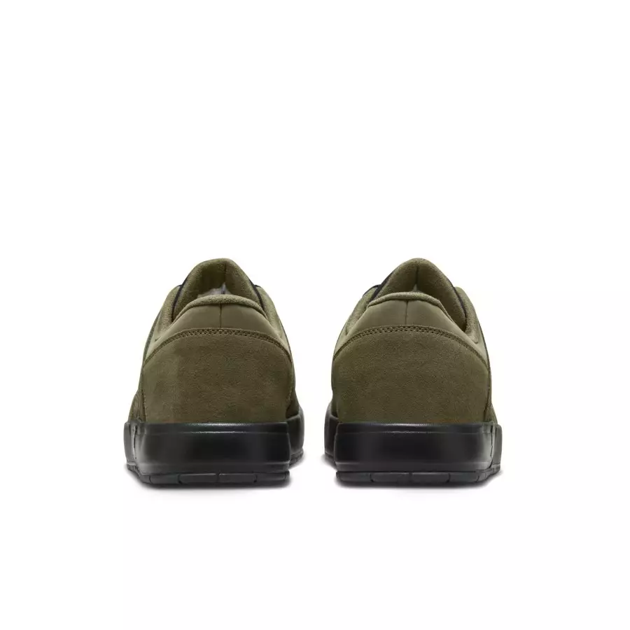 Jordan-Nu-Retro-1-Low-Olive-Black-DV5141-200-5