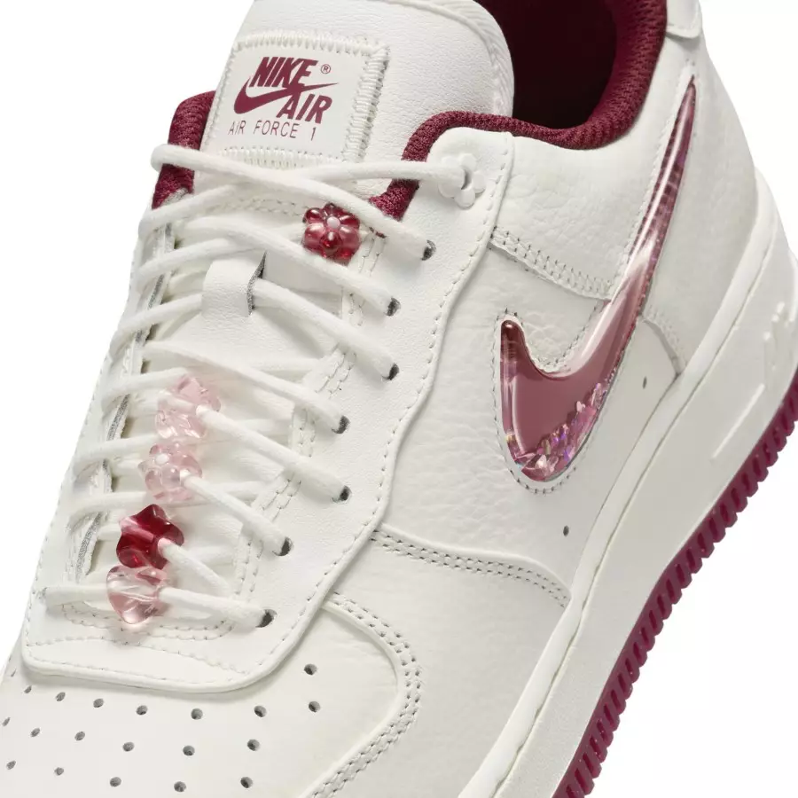 Nike-Air-Force-1-Low-Valentines-Day-FZ5068-161-6