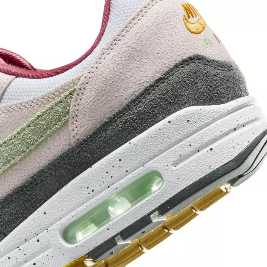 Nike-Air-Max-1-Light-Soft-Green-Vapor-Pink-FZ4133-640-7
