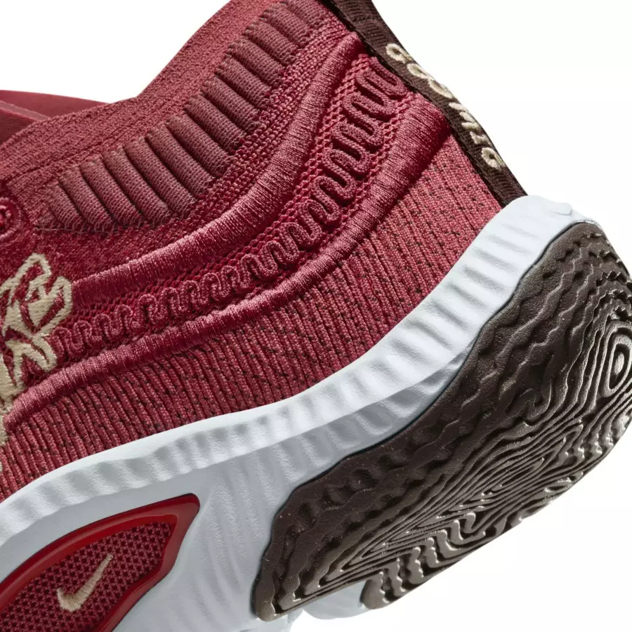 Nike-Cosmic-Unity-3-Swoosh-Fly-FV3526-600-7
