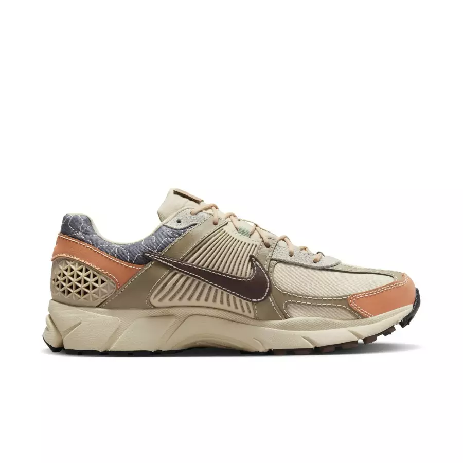 Nike-Zoom-Vomero-5-Sashiko-FZ5051-121-2