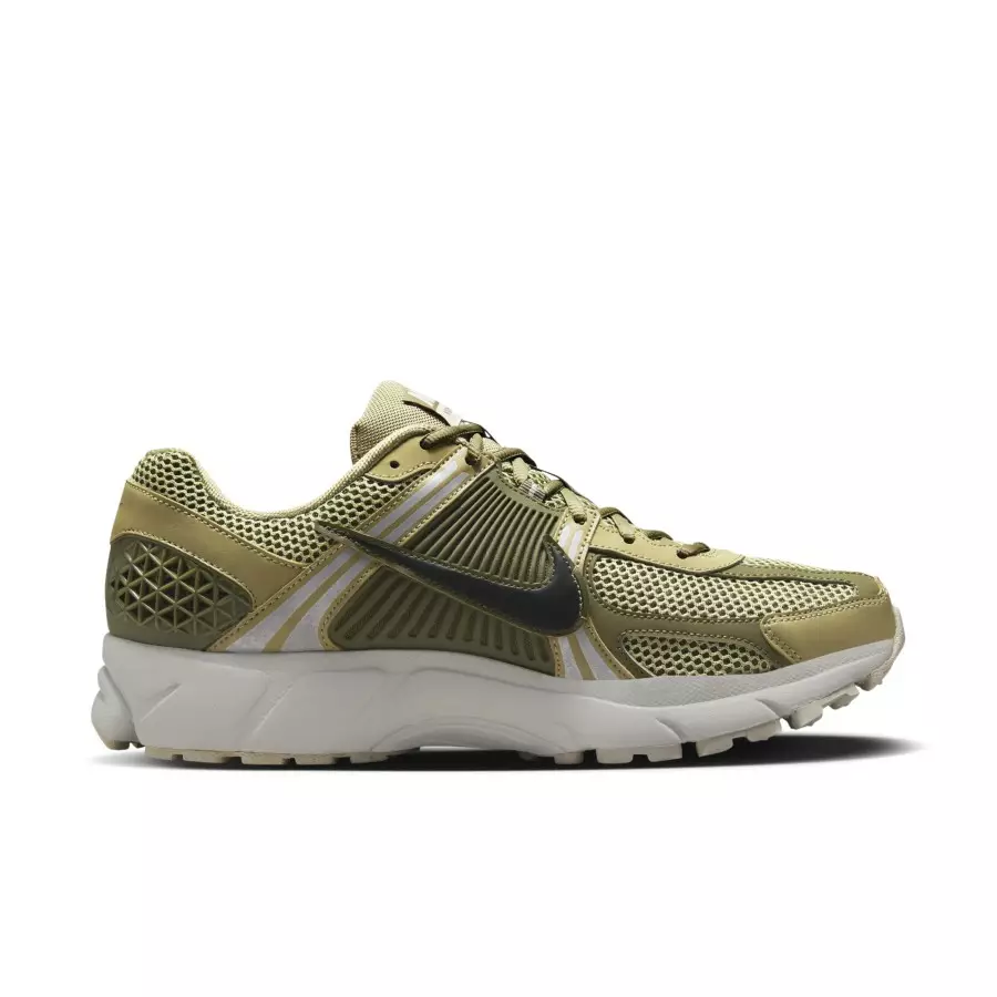 Nike-Zoom-Vomero-5-Neutral-Olive-FJ1915-200-2