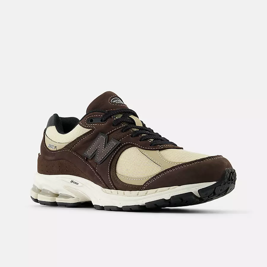 New-Balance-2002R-Black-Coffee-M2002RXQ-3