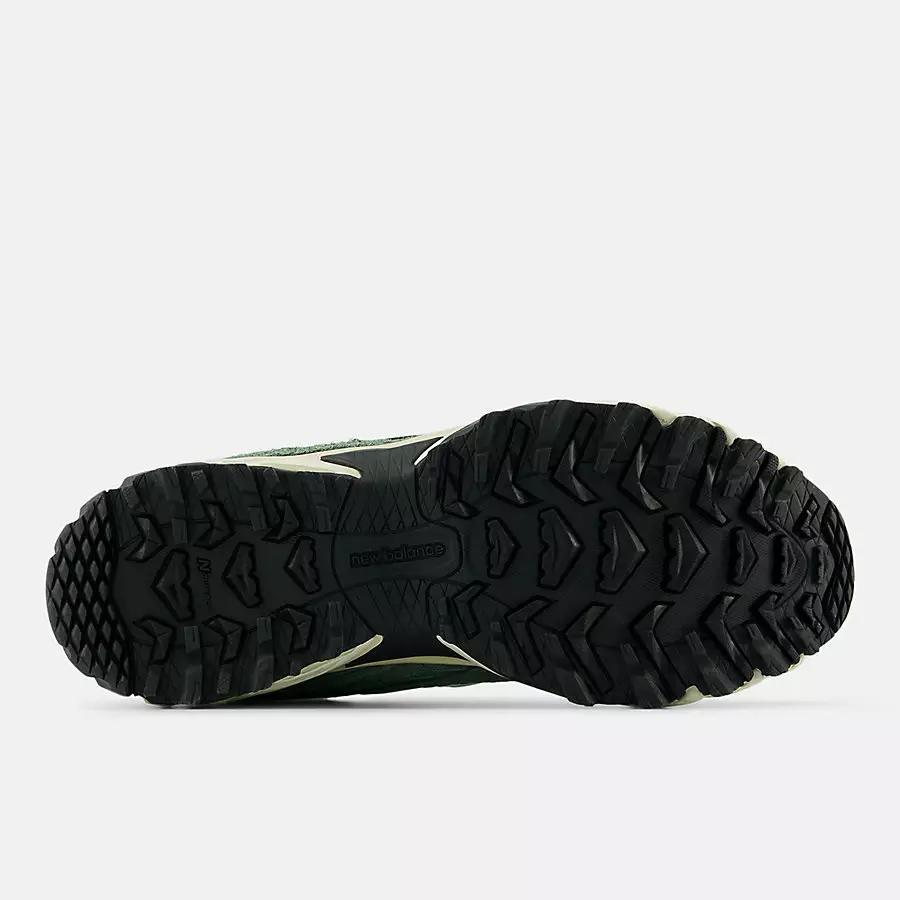 New-Balance-610-Lunar-New-Year-ML610TLN-4
