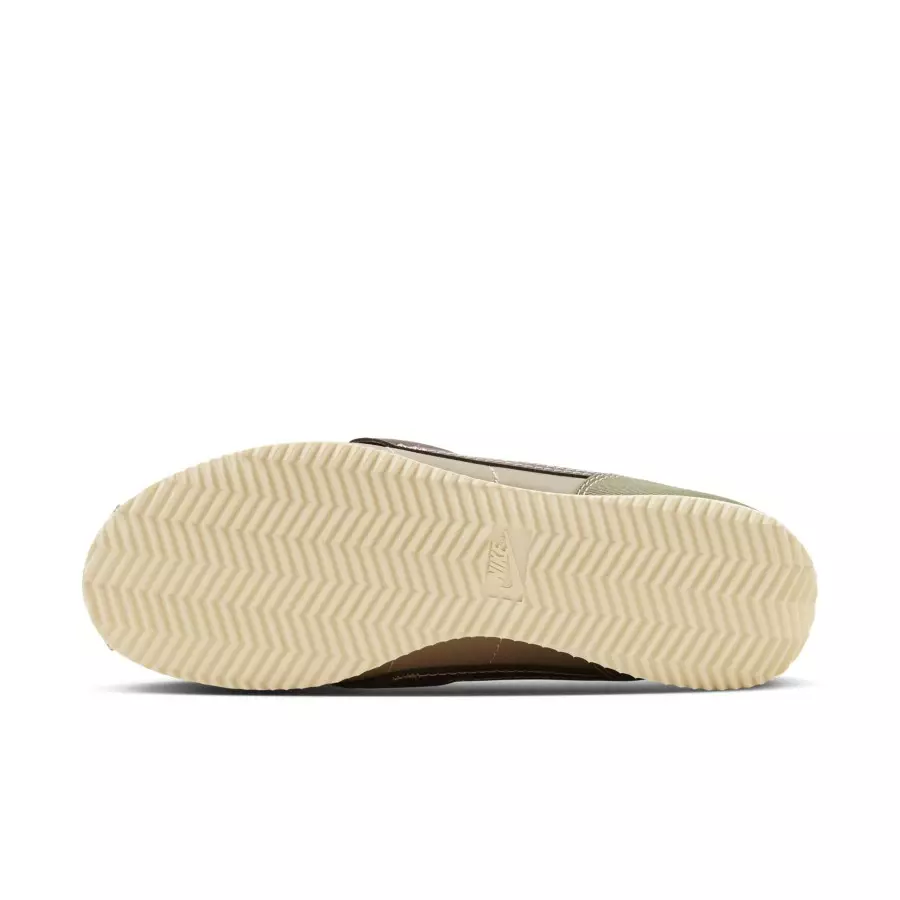 Nike-Cortez-Voodoo-FZ5040-221-1