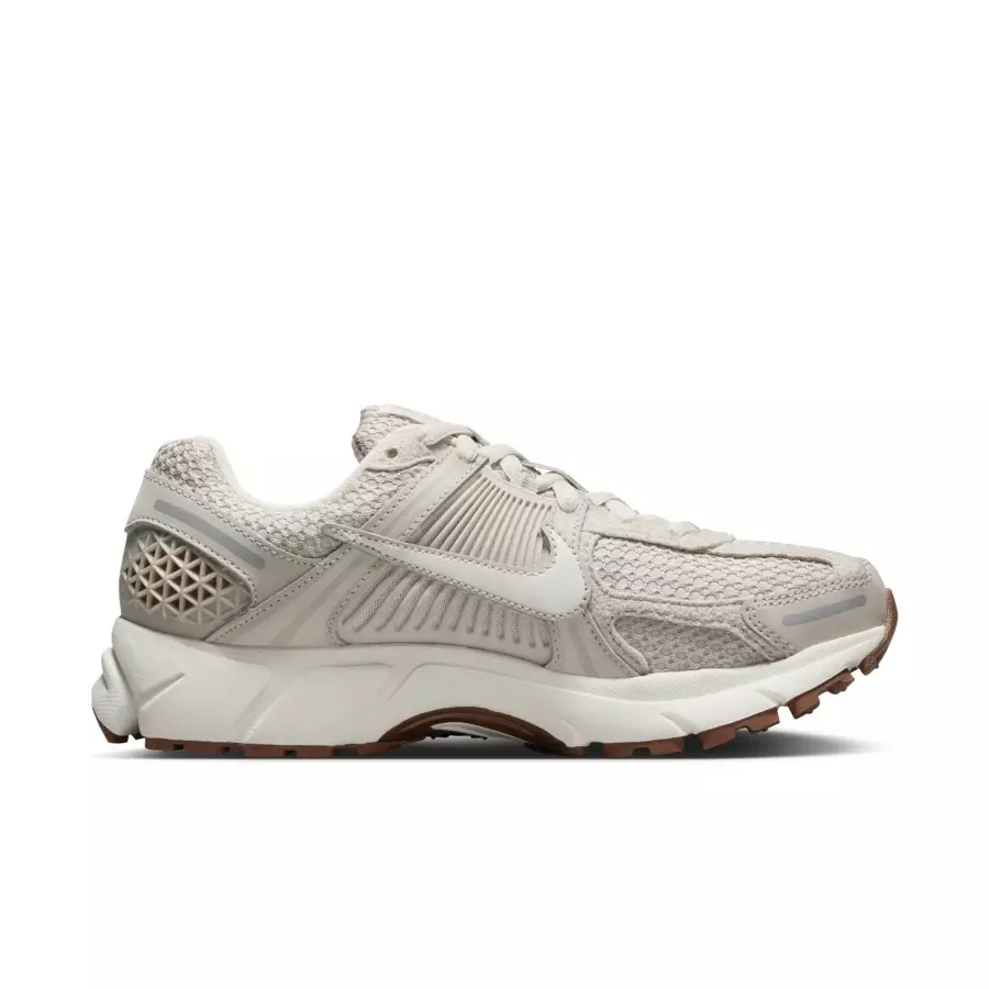 Nike-Zoom-Vomero-5-Light-Orewood-FZ3780-101-2