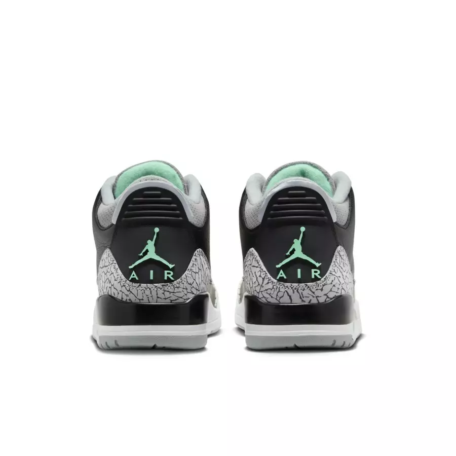 Air-Jordan-3-Green-Glow-CT8532-031-5