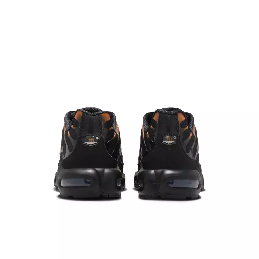 Nike-Air-Max-Plus-Dark-Obsidian-Orange-FN6949-400-5