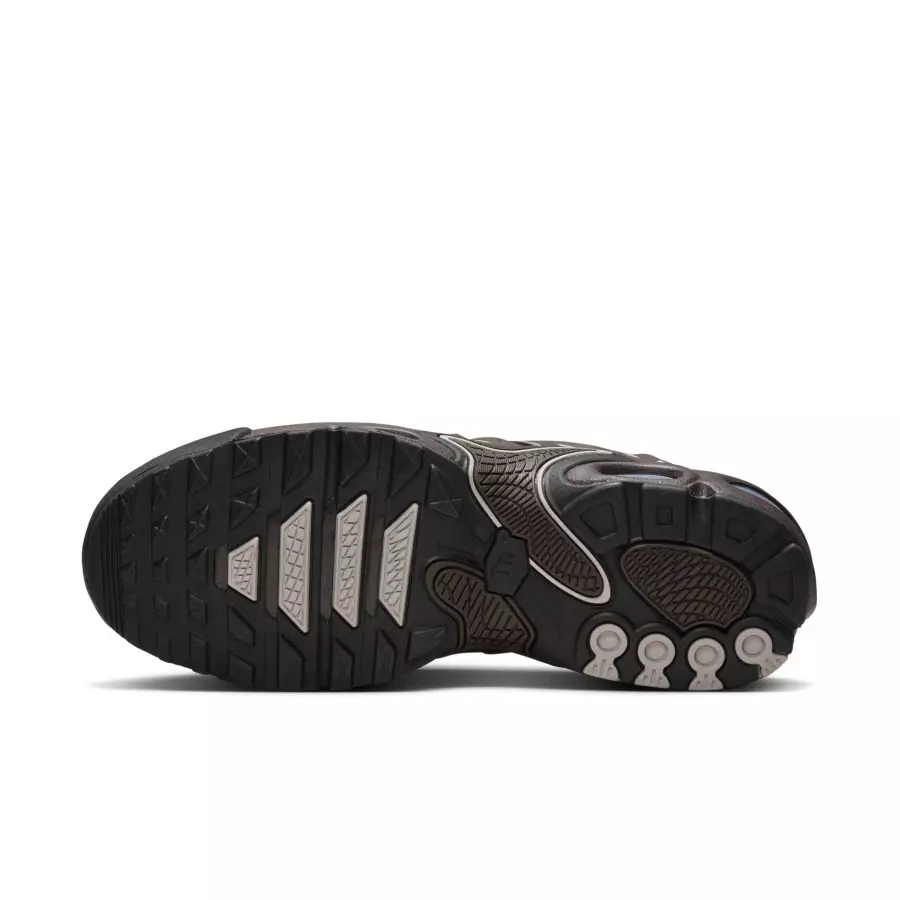 Nike-Air-Max-Plus-Drift-Baroque-Brown-FV4081-200-1