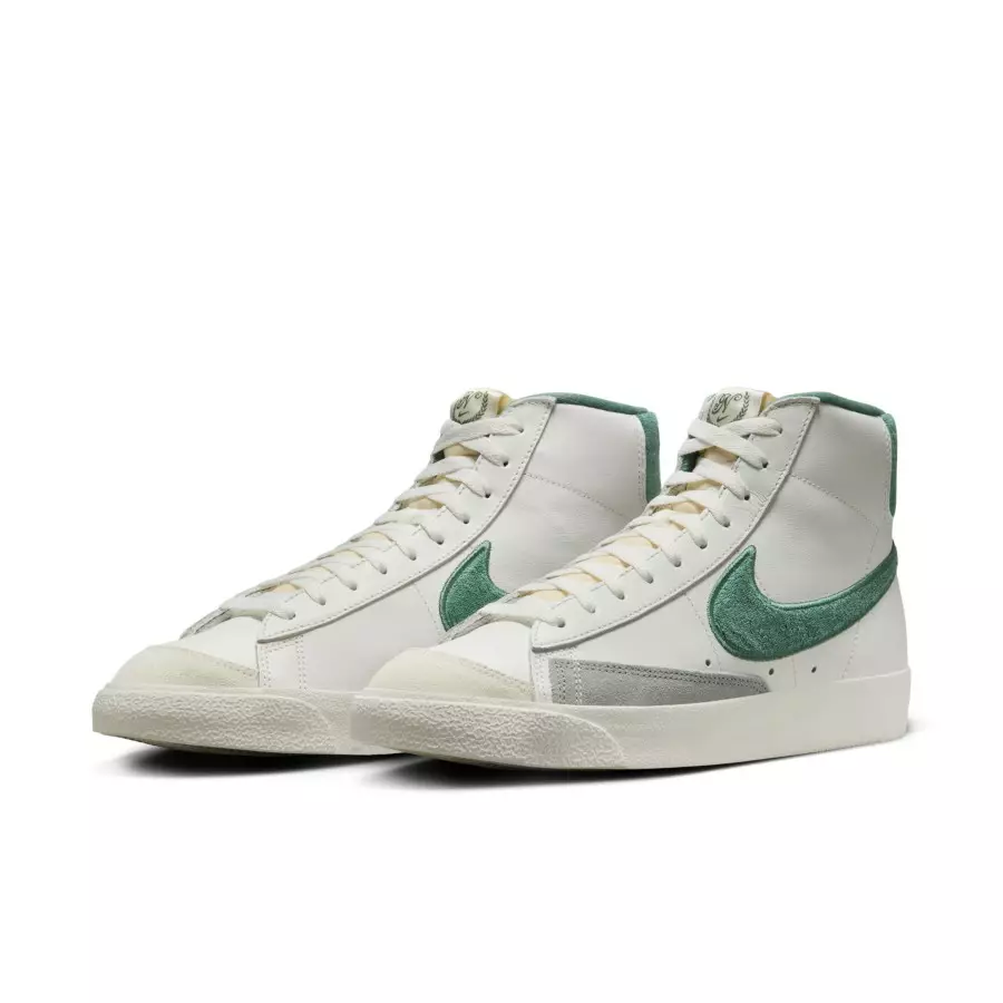 Nike-Blazer-Mid-77-Resort-&-Sport-FN5822-100-4