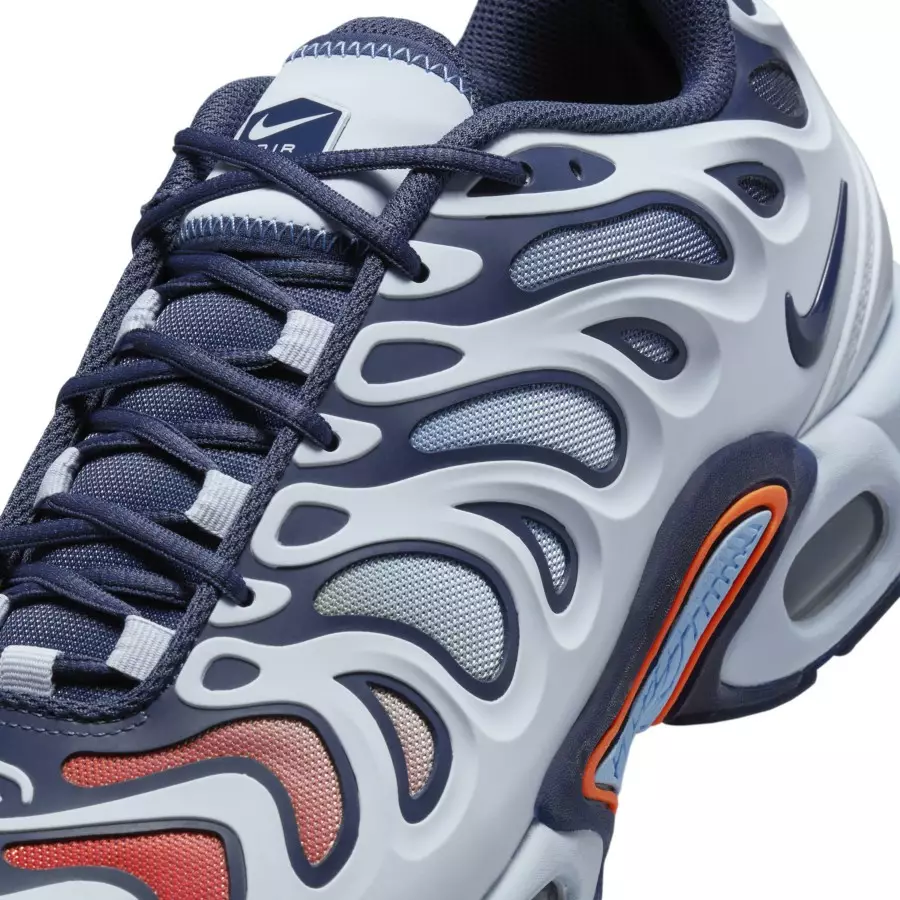 Nike-Air-Max-Plus-Drift-Football-Grey-Aquarius-Blue-FD4290-004-6