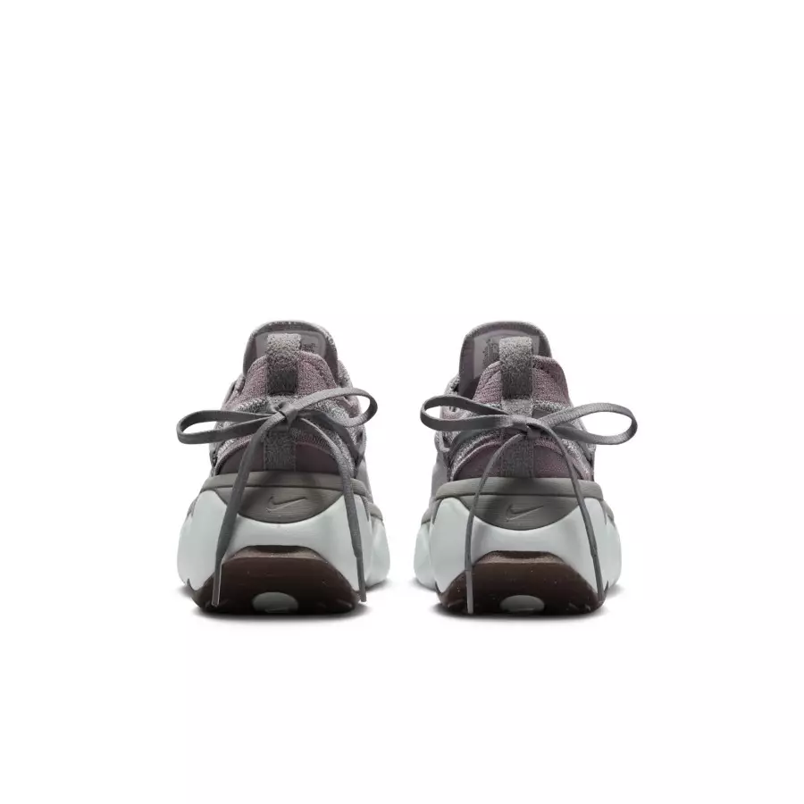 Nike-Flyknit-Bloom-Platinum-Violet-FD2149-200-5
