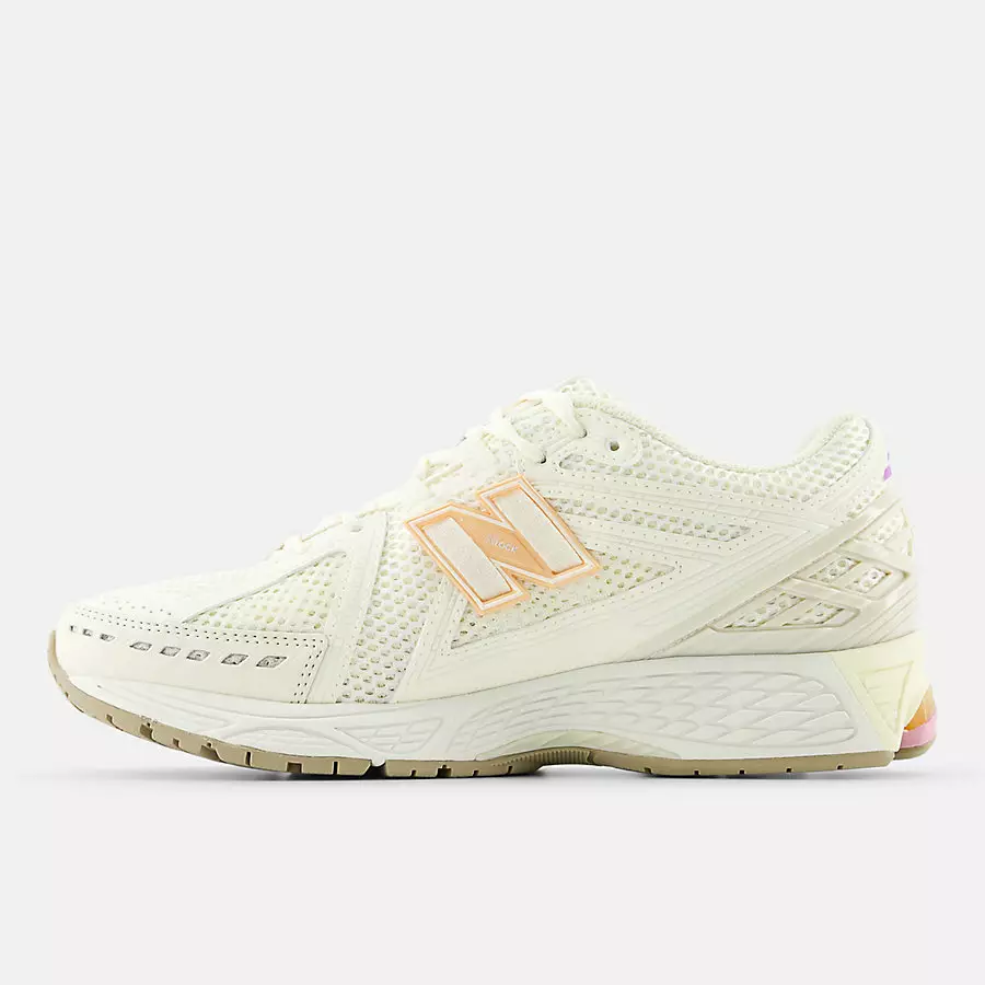 New-Balance-1906R-Pink-Sugar-M1906RBP-1