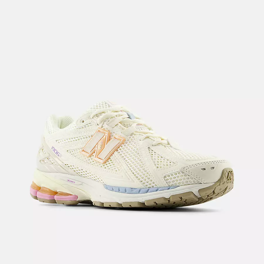 New-Balance-1906R-Pink-Sugar-M1906RBP-3