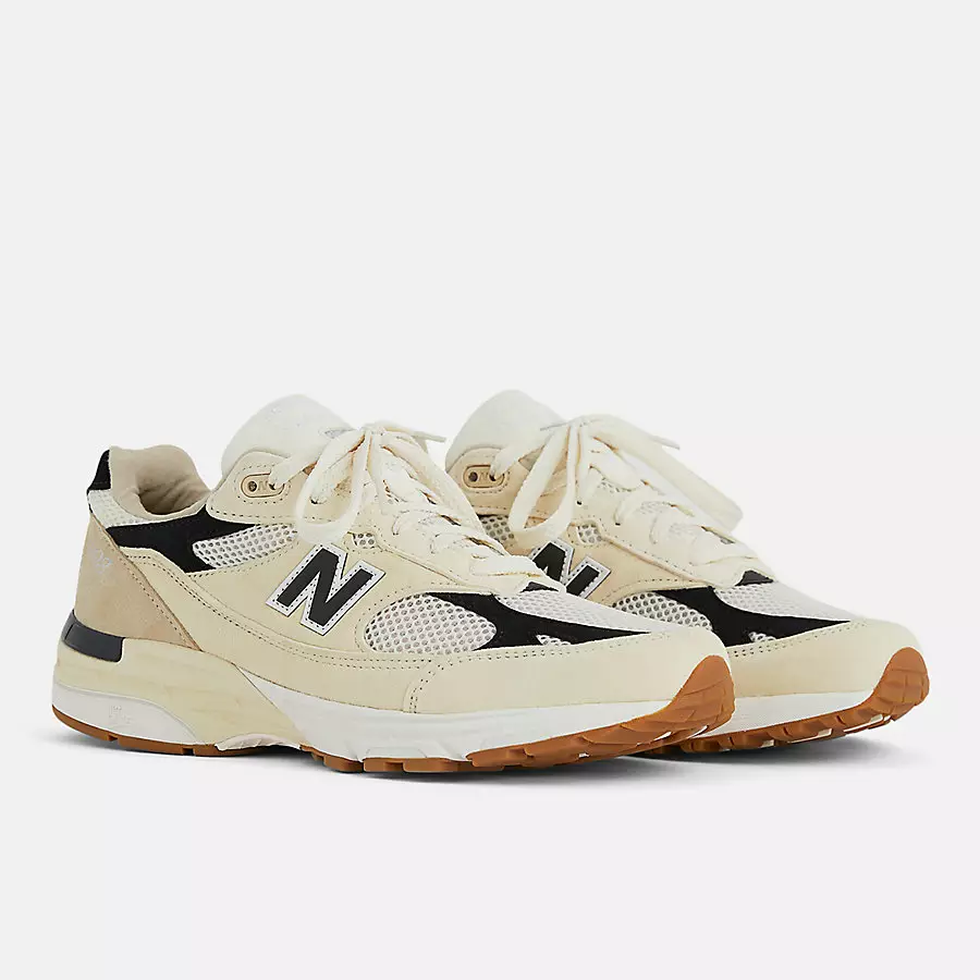 New-Balance-993-Sea-Salt-Black-U993WS-3