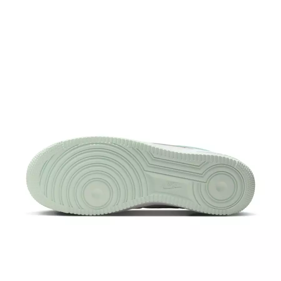 Nike-Air-Force-1-Low-Be-The-One-HM3728-131-1