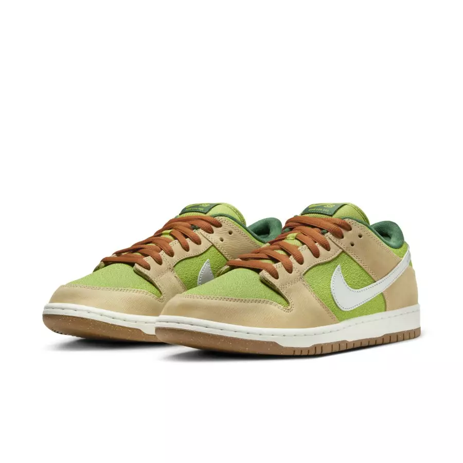 Nike-SB-Dunk-Low-Escargot-FQ7585-200-4