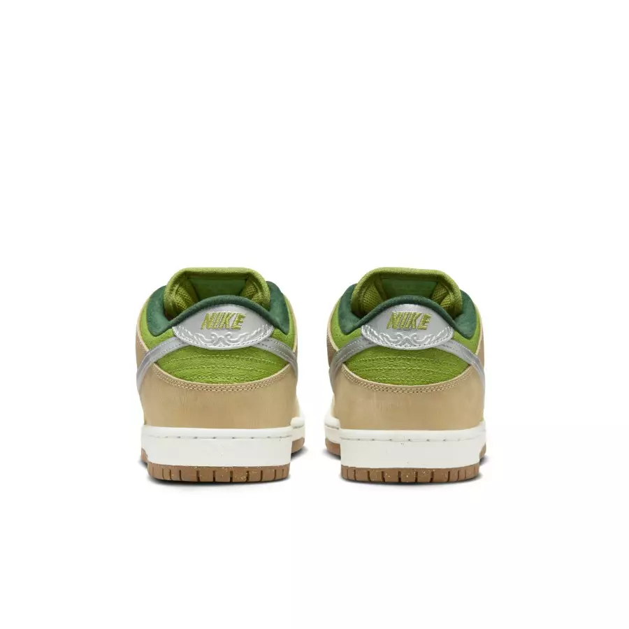 Nike-SB-Dunk-Low-Escargot-FQ7585-200-5
