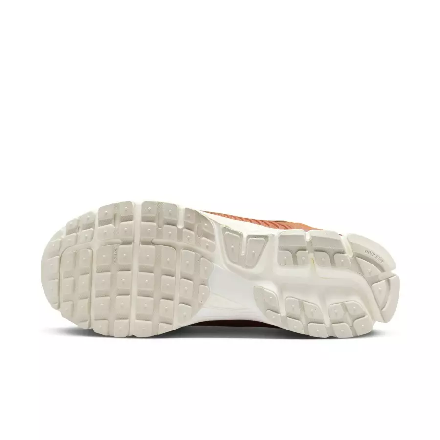 Nike-Zoom-Vomero-5-Monarch-Flax-Dark-Russet-HJ9123-815-1