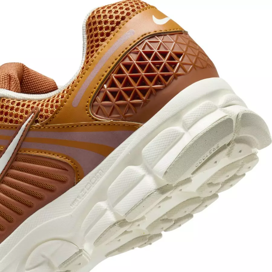 Nike-Zoom-Vomero-5-Monarch-Flax-Dark-Russet-HJ9123-815-7