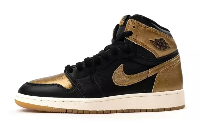 Air Jordan 1 High OG Metallic Gold