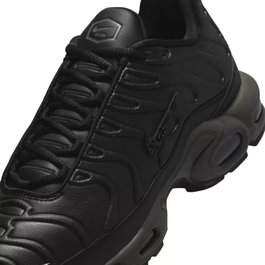Nike-Air-Max-Plus-Black-Tea-HJ4519-200-6