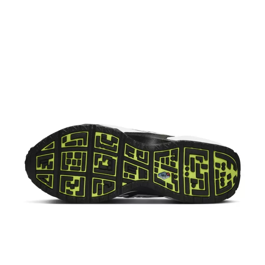 Nike-Air-Max-SNDR-Highlighter-Green-FZ2068-700-1