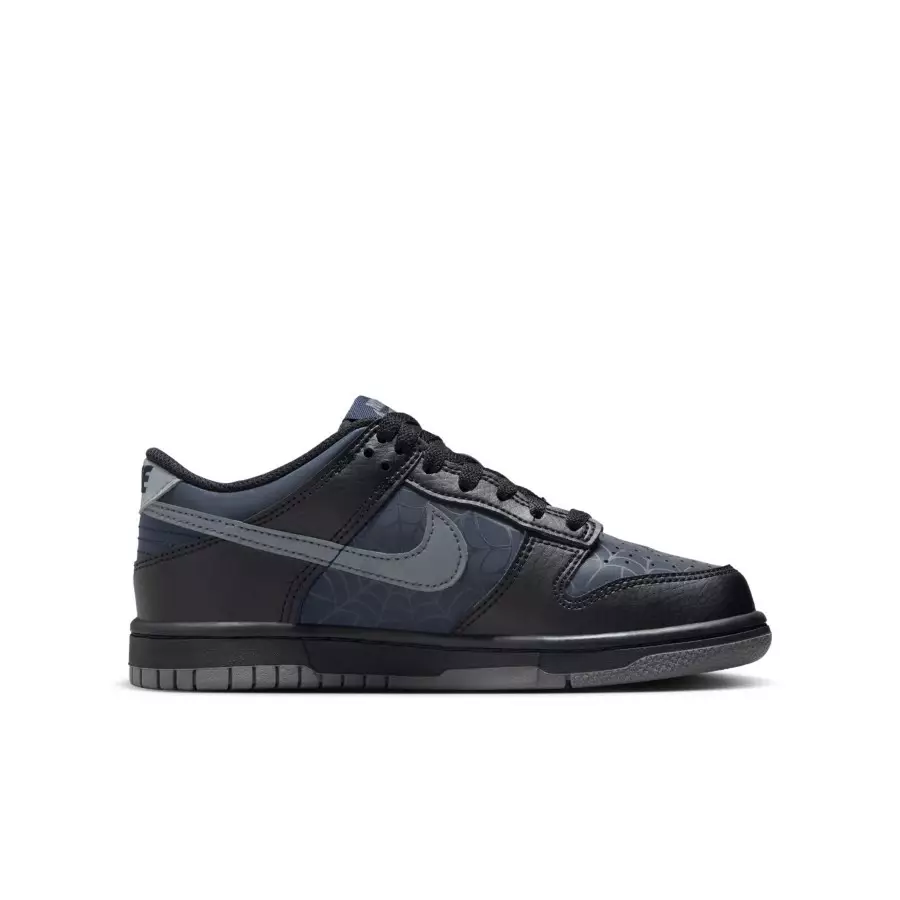 Nike-Dunk-Low-GS-Black-Symbiote-Suit-HQ3815-001-2
