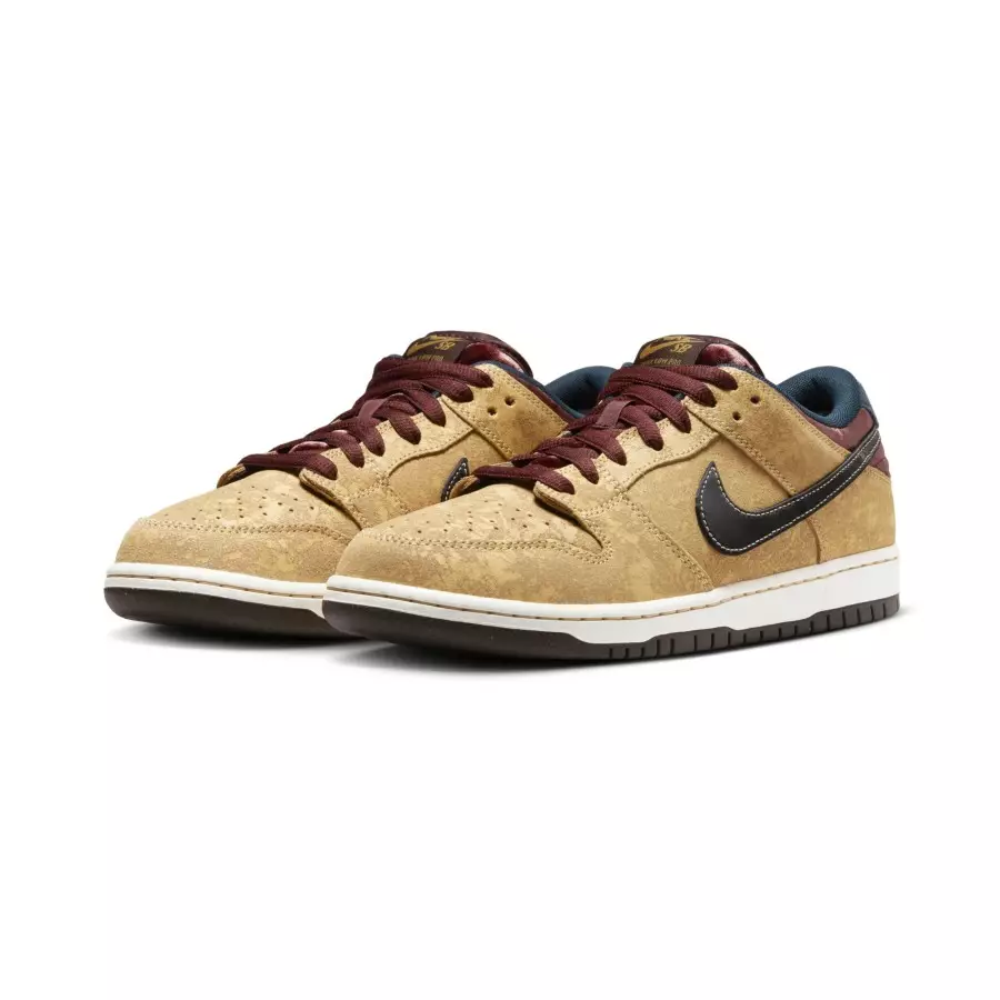 Nike-SB-Dunk-Low-City-Of-Cinema-FZ1278-200-4