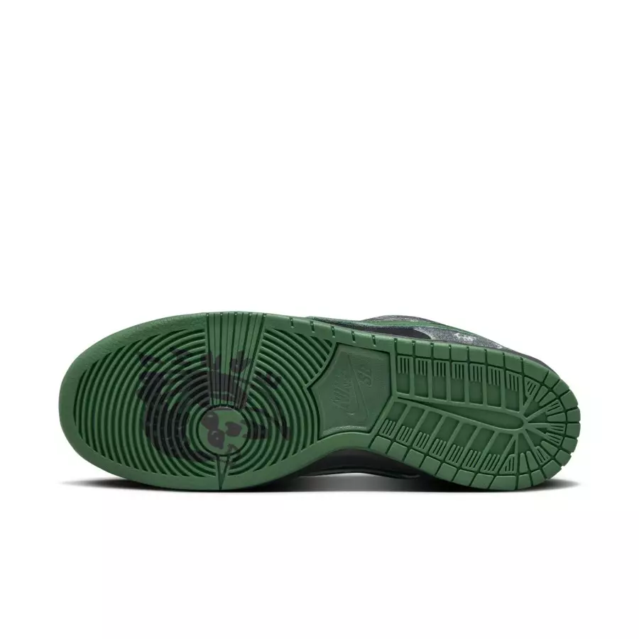 There-Skateboards-x-Nike-SB-Dunk-Low-HF7743-001-1