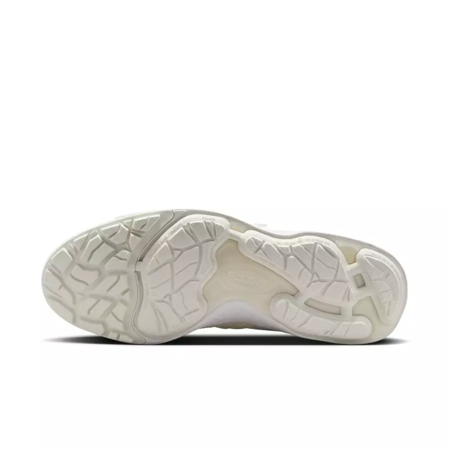 Travis-Scott-x-Nike-Sharkidon-Sail-HQ3061-100-1