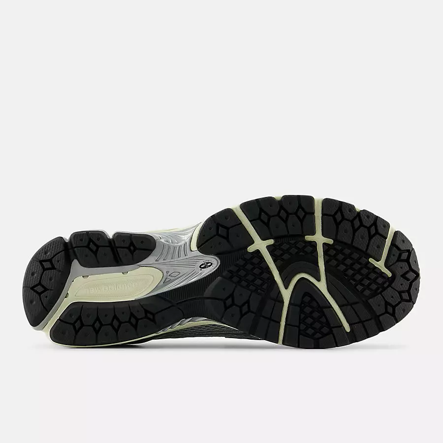 New-Balance-1906L-Loafer-Silver-U1906LAE-4