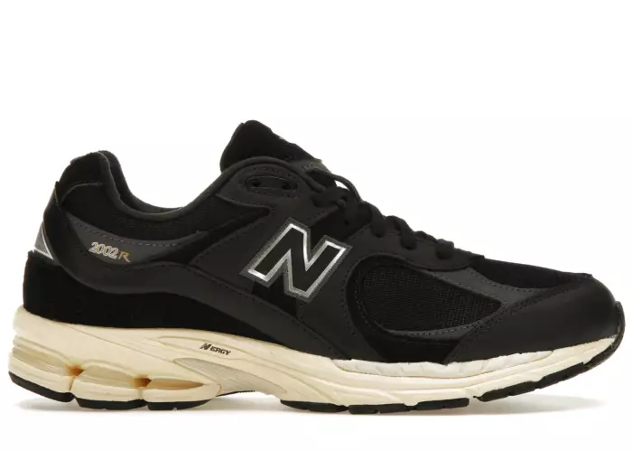 New Balance 2002R Black Vintage