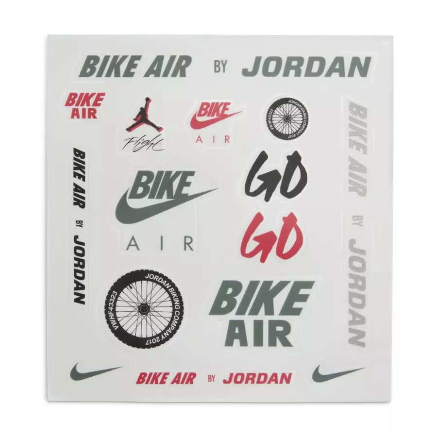 Nigel-Sylvester-x-Air-Jordan-4-RM-Driveway-Grey-HF4334-004-9